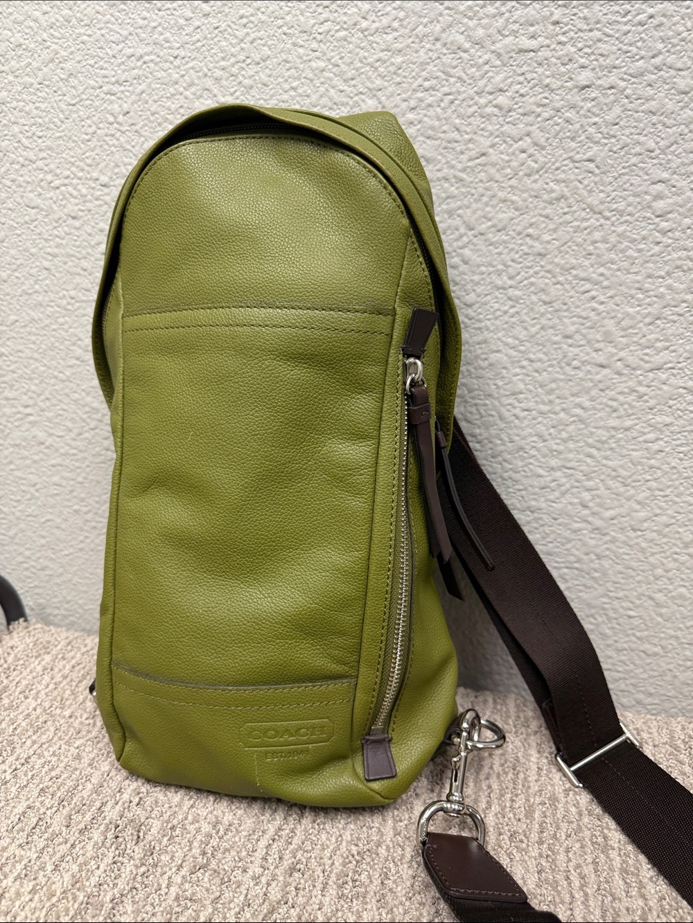 Coach Thompson Green Pebbled Leather Crossbody Sling with Brown Strap